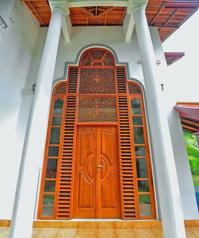 Falcon Villa Induruwa Zewnętrze zdjęcie